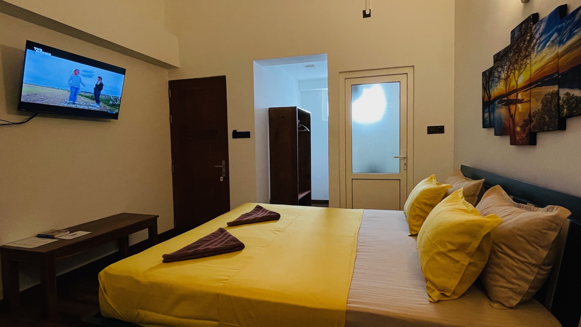 Room Image 3
